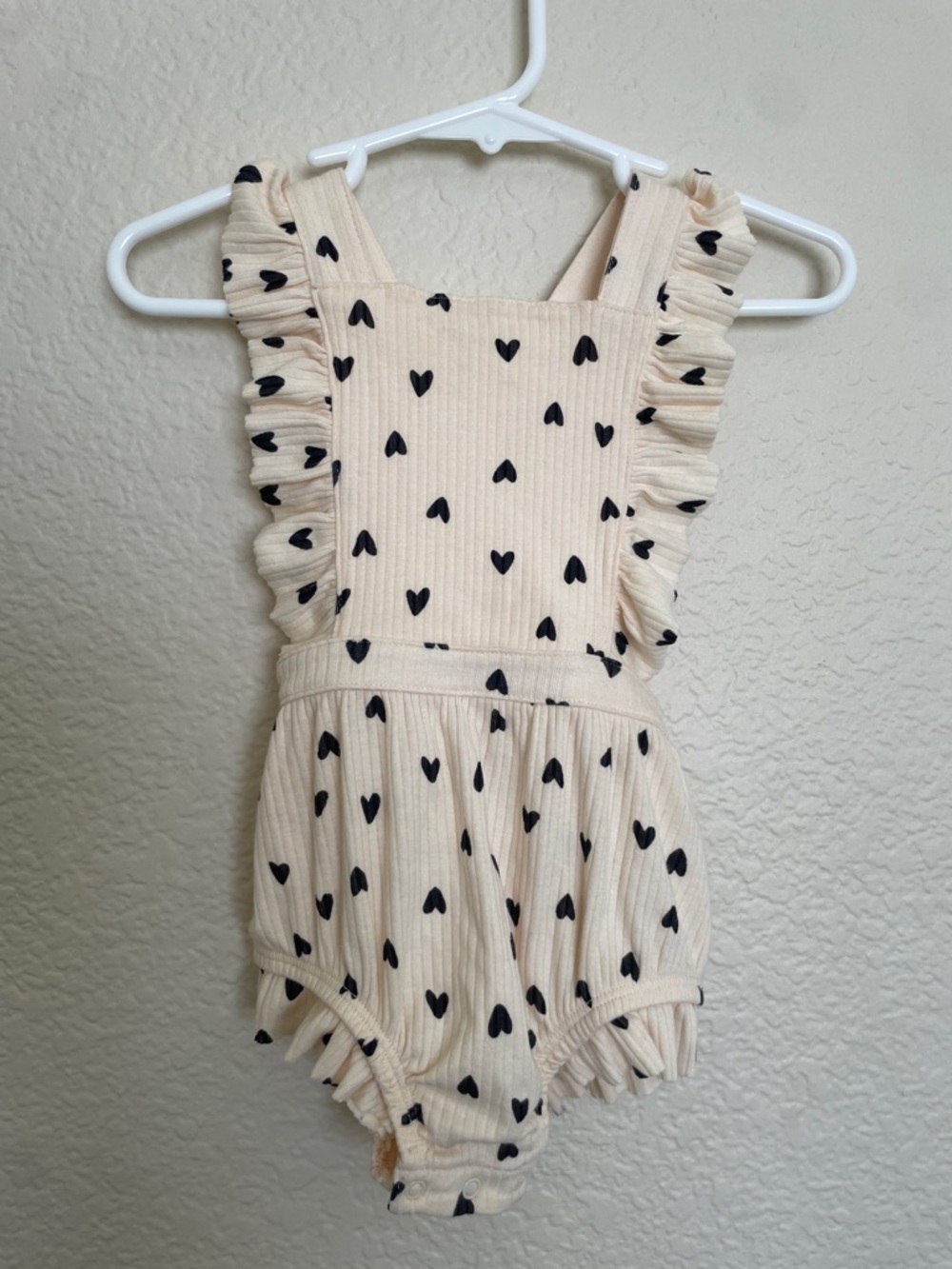 Cat & Jack Baby Heart Print Romper 6-9M Ruffle Strap Cream Valentines Outfit